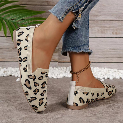 Women's Low-cut Square Toe Flat Bottom Sneaker