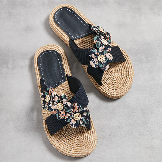 Trendy Indoor Outdoor Six Small Flower Slippers