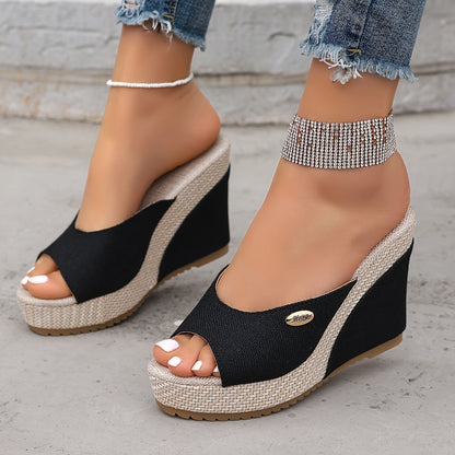 Women's Black Wedge Sandals With Buckle Details, Stylish And Generous